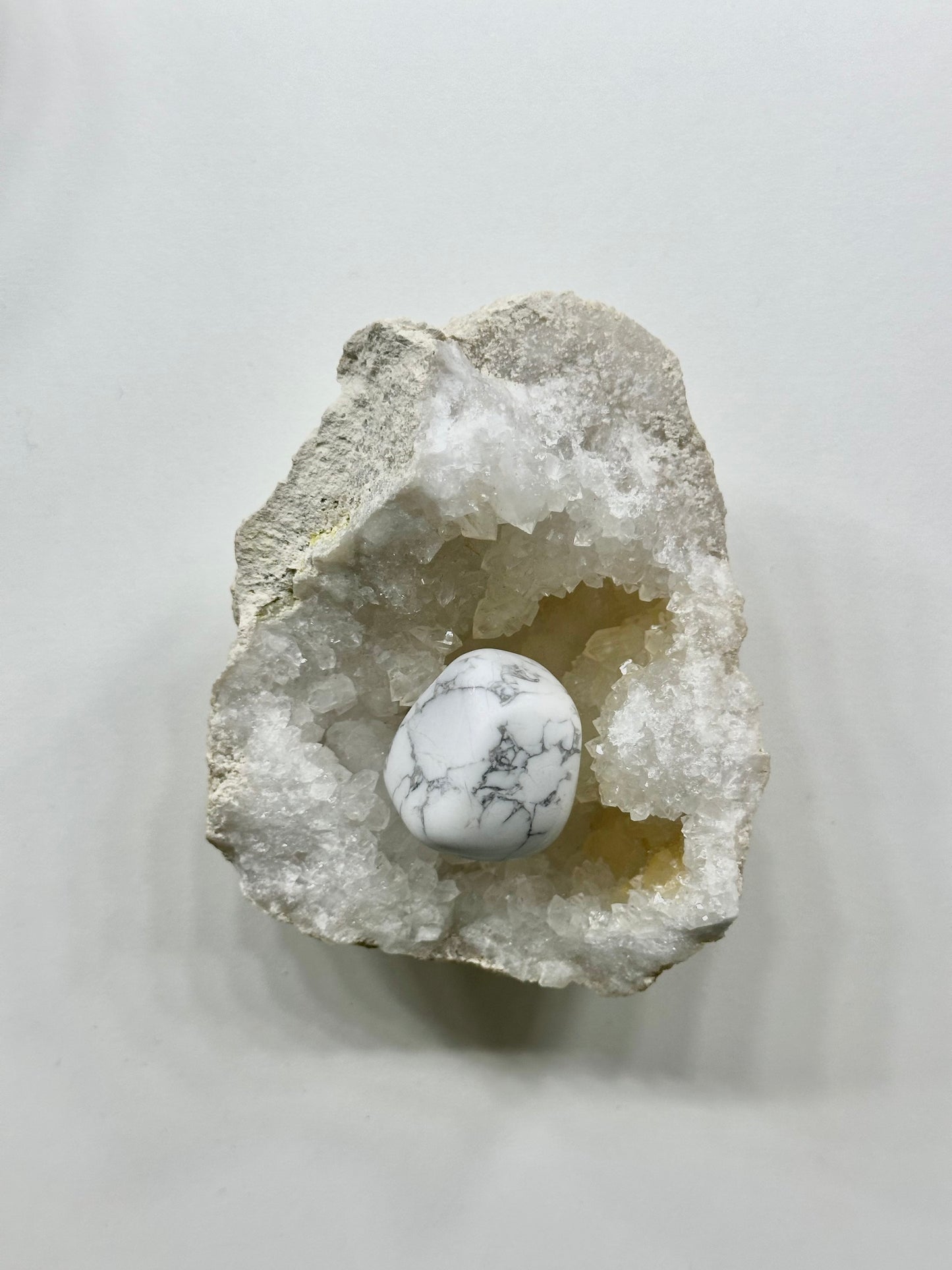 Pierre roulée Howlite